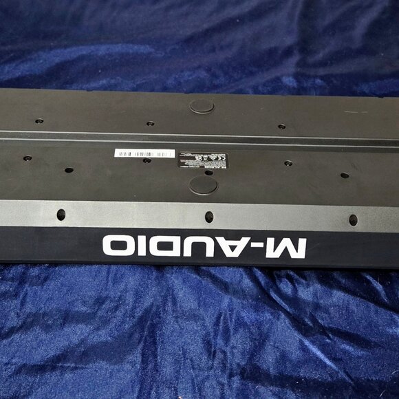 M Audio Oxygen 61 Key USB MIDI Keyboard Controller - Picture 2 of 2